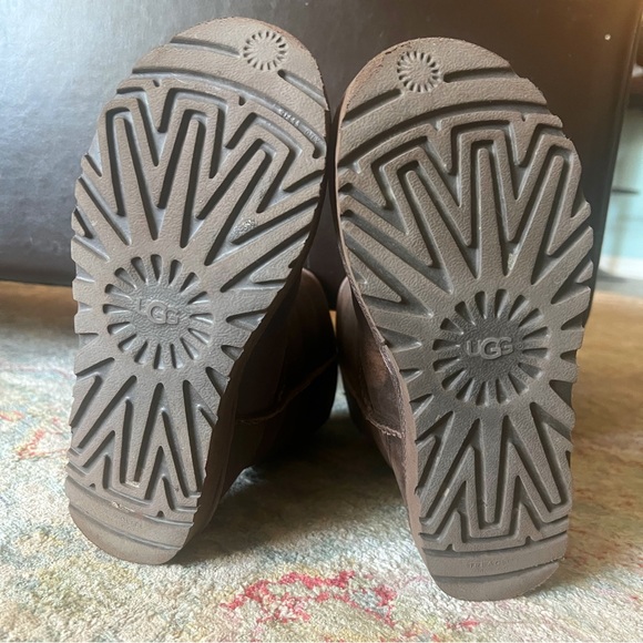 Brand New weatherproof UGGs - Picture 4 of 4